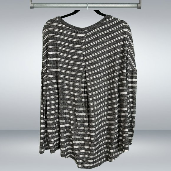 A New Day black, white and grey soft grey sweater tunic. - Picture 2 of 4